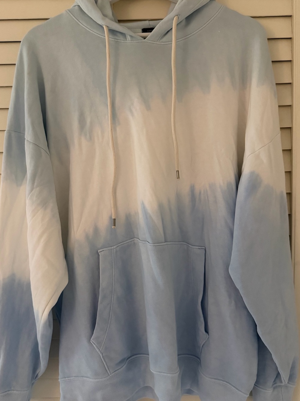 GAP - Ultra Soft Blue Ty Dye Sweatshirt